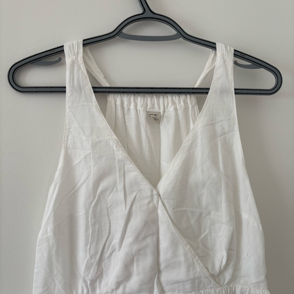 Old Navy White Sleeveless Dress with Eyelet Hem Size 8 - Picture 3 of 8
